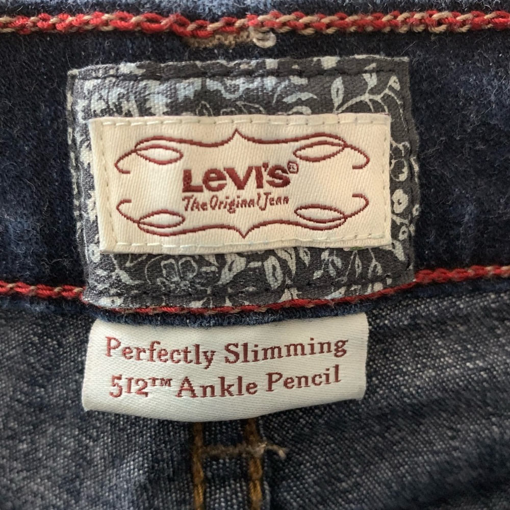 Women's Levi's 512 Perfectly Slimming Ankle Pencil Jeans  Size 4 Medium